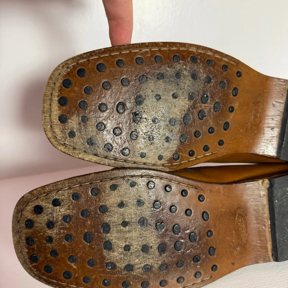 Tod’s Brown Leather Driving Loafers Mens Size 10 Italy Rubber Stud Sole Italy